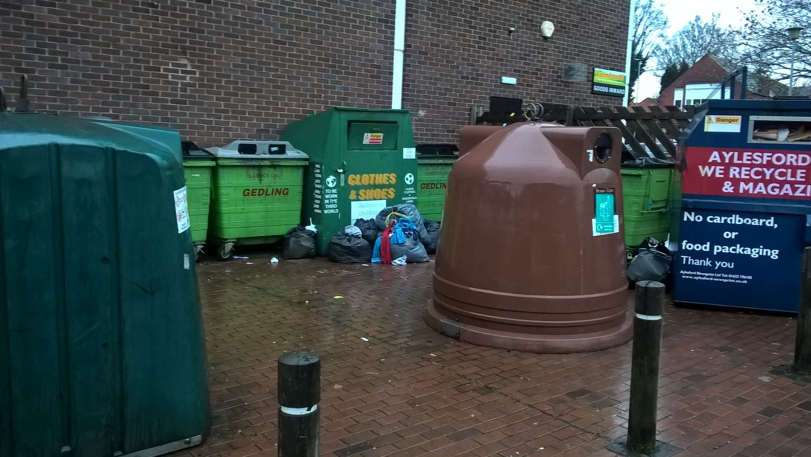 Photo of private bins in Carlton Square
